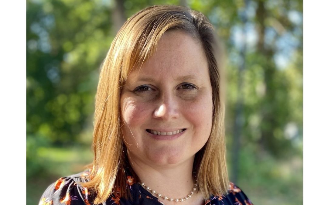 Lyla Grills, Director